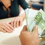 Εισαγγελέας δείχνει εδώλιο σε 30 άτομα για τις υπέρογκες προμήθειες στο Ιπποκράτειο