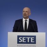 Κυριάκος Μητσοτάκης: «Αορίστου χρόνου όλοι οι γιατροί στις ΜΕΘ του ΕΣΥ»!