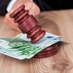 Ανήλικοι στην Πτολεμαΐδα έκλεβαν ποδήλατα από πυλωτές πολυκατοικιών