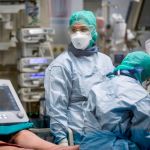 Κλείνουν δημοτικά, νηπιαγωγεία και βρεφονηπιακοί σταθμοί μέχρι τις 30 Νοεμβρίου – Πότε ξεκινά η τηλεκπαίδευση (video)