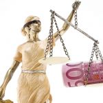 «Στη σέντρα» μας βγάζει η Ευρώπη για την υποβάθμιση του αδικήματος της δωροδοκίας