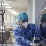 Κορωνοϊός: 271 διασωληνωμένοι – 14 θάνατοι – 520 νέα κρούσματα-19 στην Περιφέρεια