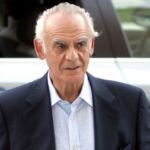 Καλπάζει η πανδημία: 2.500 άτομα στα νοσοκομεία