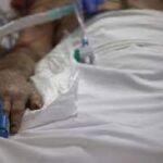 Ανέβηκαν στους 594 οι διασωληνωμένοι, 69 θάνατοι, 5.991 τα νέα κρούσματα- 246 στην Περιφέρεια