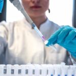 Από εκεί το καταλαβαίνεις: Το δερματικό σύμπτωμα που σου δείχνει ότι έχεις κολλήσει την Όμικρον