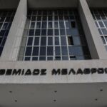 Θα πετούσες ποτέ σκουπίδια μέσα στο σπίτι σου;