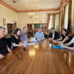 Κοζάνη: Το πρόγραμμα “Proud of Youth” της HELLENiQ ENERGY επιβραβεύει και φέτος τους αριστούχους αποφοίτους Λυκείων όμορων Δήμων