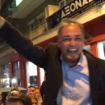 kozan.gr: Ώρα 22:05: Γ. Αμανατίδης σε νέα δήλωσή του έξω από το εκλογικό του κέντρο στην Κοζάνη: “Την αγκαλιά που μας “άνοιξαν” οι συμπολίτες μας την αισθανόμασταν όλο το προηγούμενο διάστημα. Ήταν στιγμές που λέγαμε πως αν αυτό αποτυπωθεί στην κάλπη τότε πραγματικά θα έχουμε ένα φοβερό αποτέλεσμα. Το 57% είναι 57% ευθύνες – Επειδή ακούστηκαν πάρα πολλά την προεκλογική περίοδο να είστε σίγουροι πως η συνεργασία μας με την κυβέρνηση θα είναι πάρα πολύ καλή” (Βίντεο)