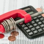 Επίδομα: Ποιοι θα λάβουν τα χρήματα – Σε ΦΕΚ ο έκτακτος φόρος για τα διυλιστήρια