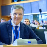 Εξιχνιάσθηκε από αστυνομικούς της Υποδιεύθυνσης Δίωξης και Εξιχνίασης Εγκλημάτων Καστοριάς τηλεφωνική απάτη, που τελέσθηκε προ τριημέρου, σε βάρος 77χρονης ημεδαπής, σε περιοχή της Καστοριάς