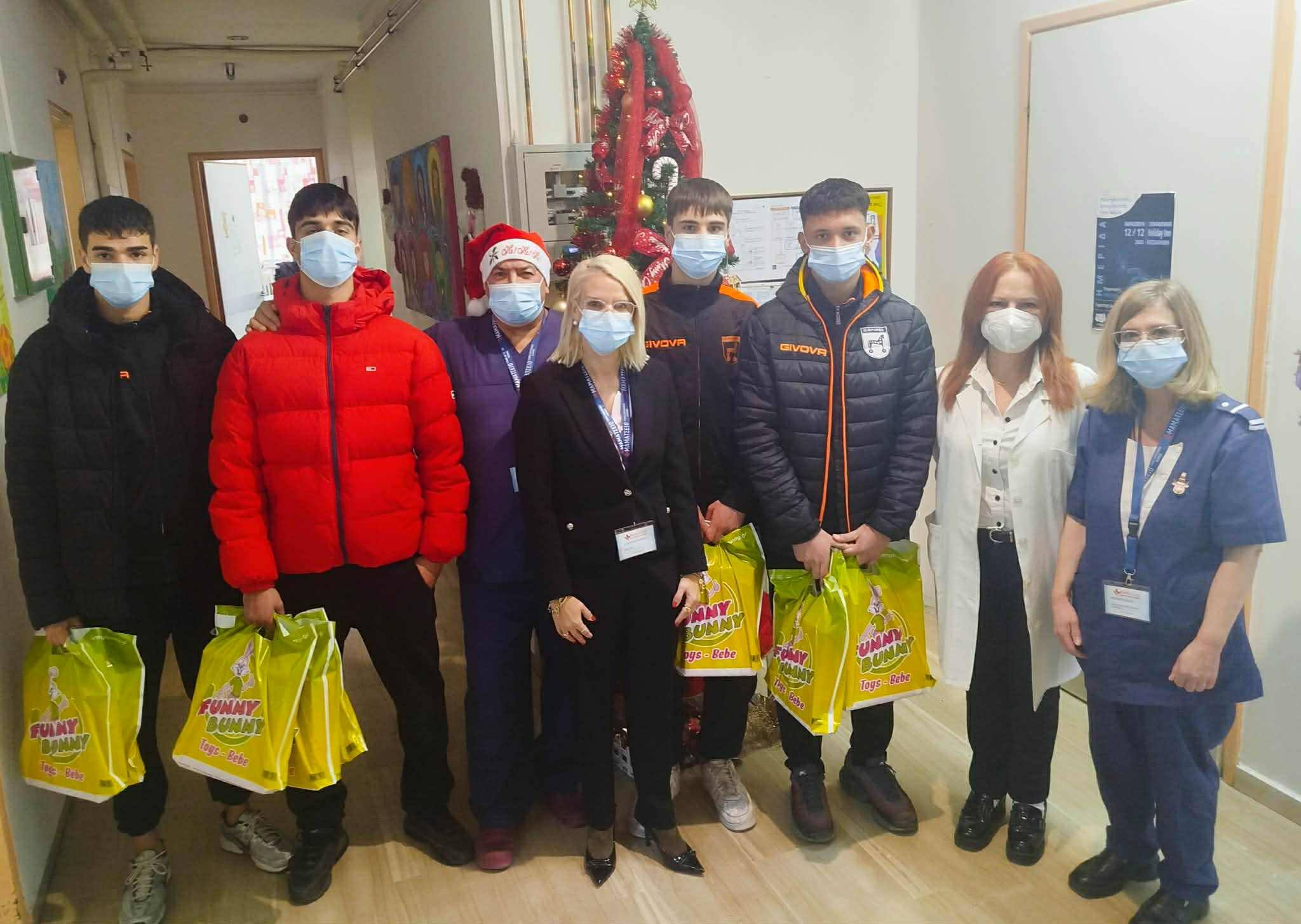 Χριστουγεννιάτικη δράση αγάπης από τον Α.Σ. Δαναοί 2000 Κοζάνης στο Μαμάτσειο Νοσοκομείο