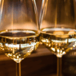 Sneakers γυναικεία και Cowboy Boots: Οι απόλυτοι πρωταγωνιστές του χειμώνα