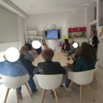 Λέσχη Ανάγνωσης Κοβενταρείου Δημοτικής Βιβλιοθήκης Κοζάνης: Συνάντηση – συζήτηση για το βιβλίο «Χάθηκε Βελόνι» με τη συμμετοχή του συγγραφέα Χρήστου Αρμάντο Γκέζου